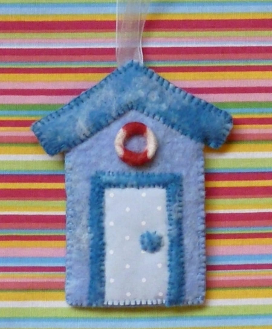 Seaside Sweetness. Handmade Felt Beach Hut Hanging Decoration.
