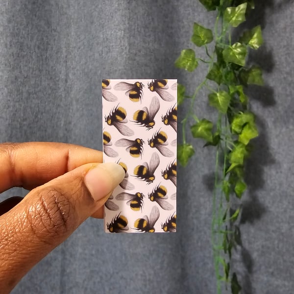 Bee Patterned Magnetic Bookmark