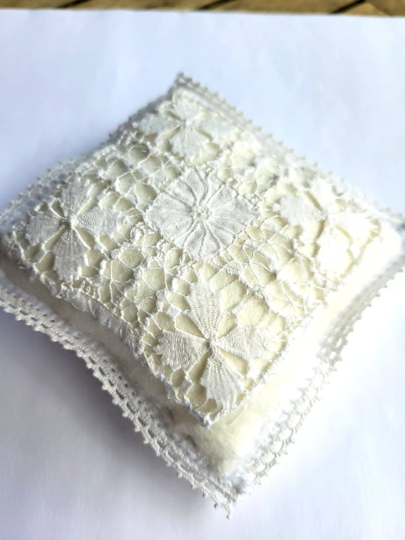 Vintage Linen Pincushion. Hand sewn