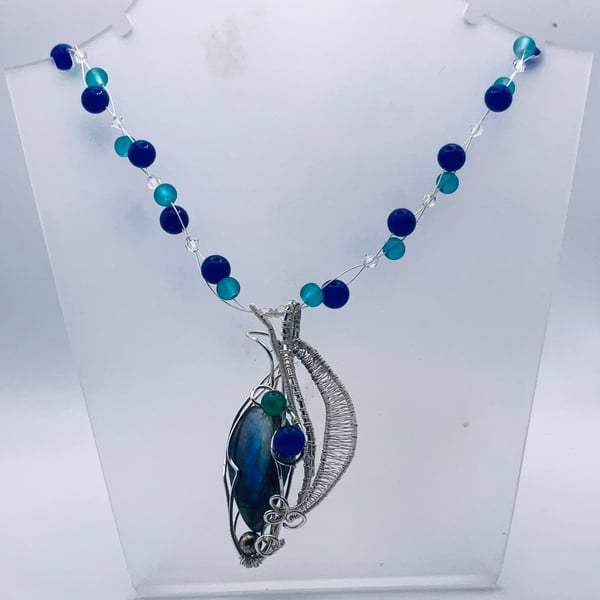 Lovely labradorite blue and green cabochon pendant on beaded chain