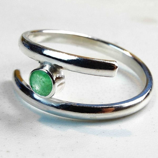 Emerald adjustable ring - May birthstone - emerald engagement ring - eco silver 