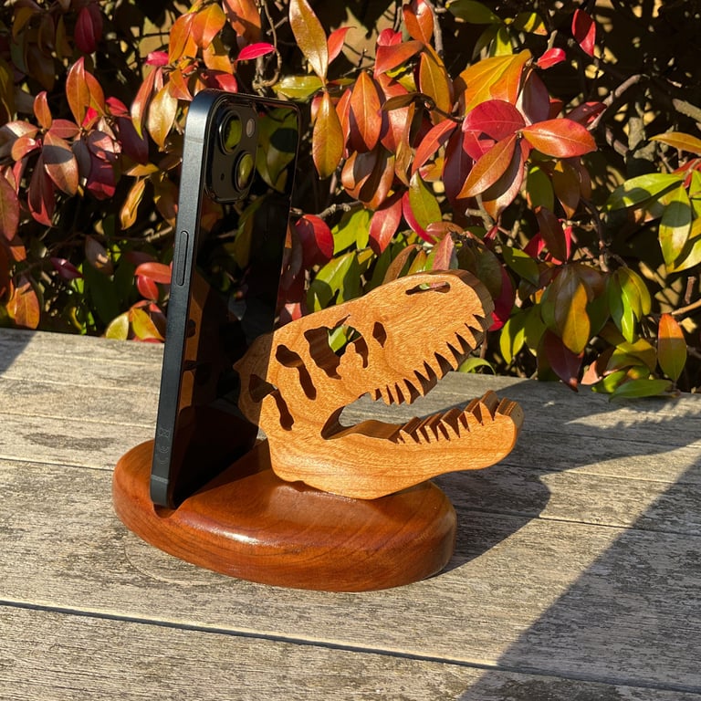 Handcrafted Cherry Wood T Rex Skull Phone Stand – Novelty Mobile Holder