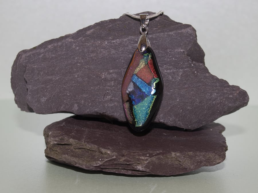 Multi-Coloured Pendant Necklace in Dichroic Fused Glass - 1106