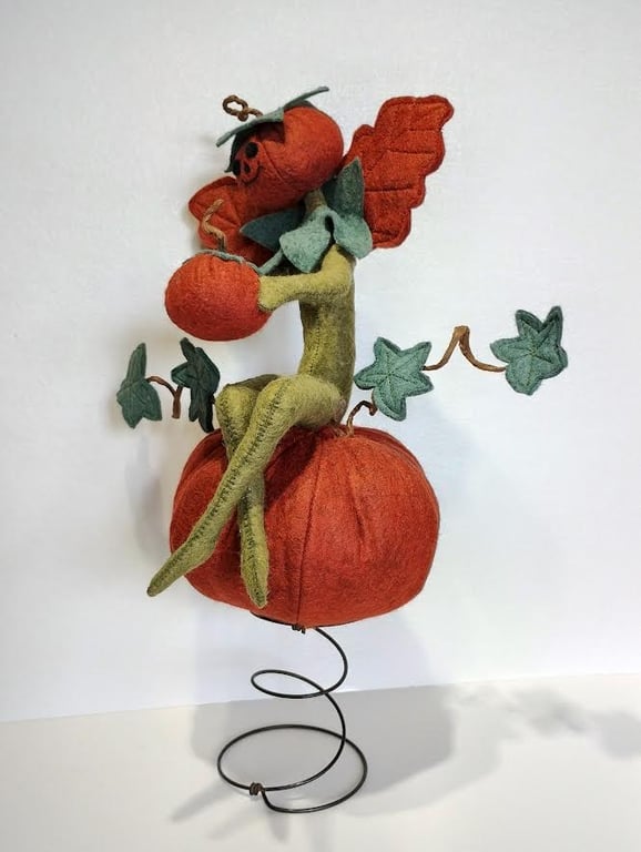 MADE TO ORDER   THE PUMPKIN KEEPER BED SPRING