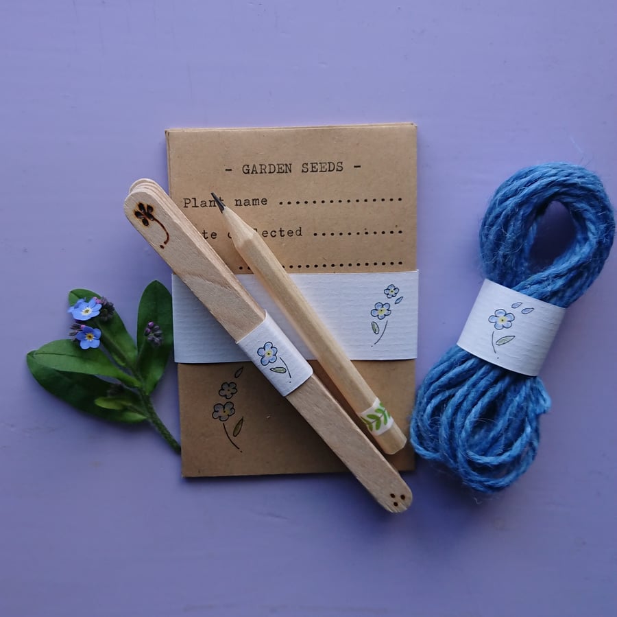 Gardener’s Gift Set – Wooden labels, seed envelopes, blue twine & pencil 