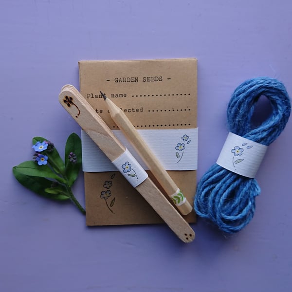 Gardener’s Gift Set – Wooden labels, seed envelopes, blue twine & pencil 