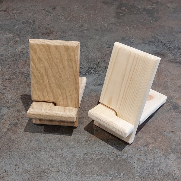 Phone stand (oak or pine)
