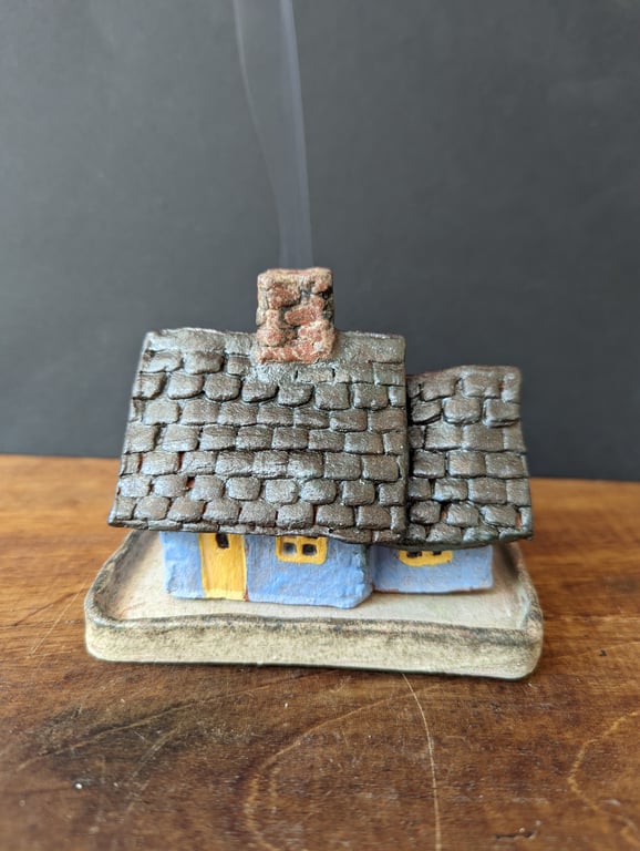  Cottage incense burner