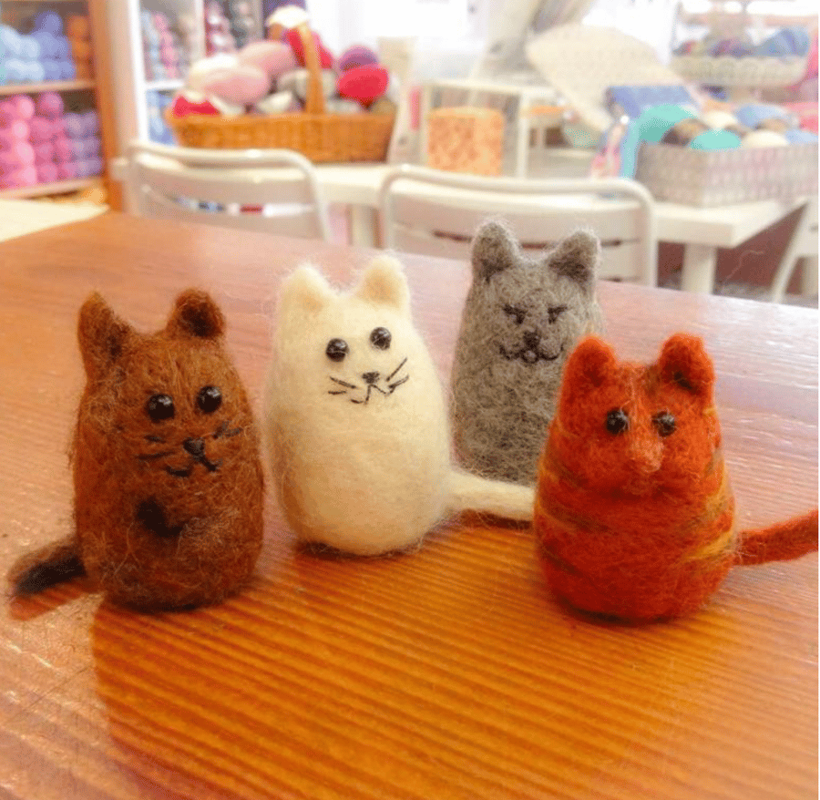Cat needle felt kit -  ideal beginners kit