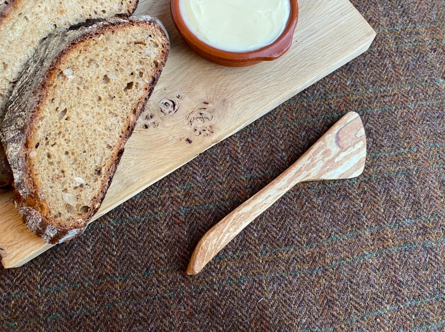 Short Handled Spalted Sycamore Spreader