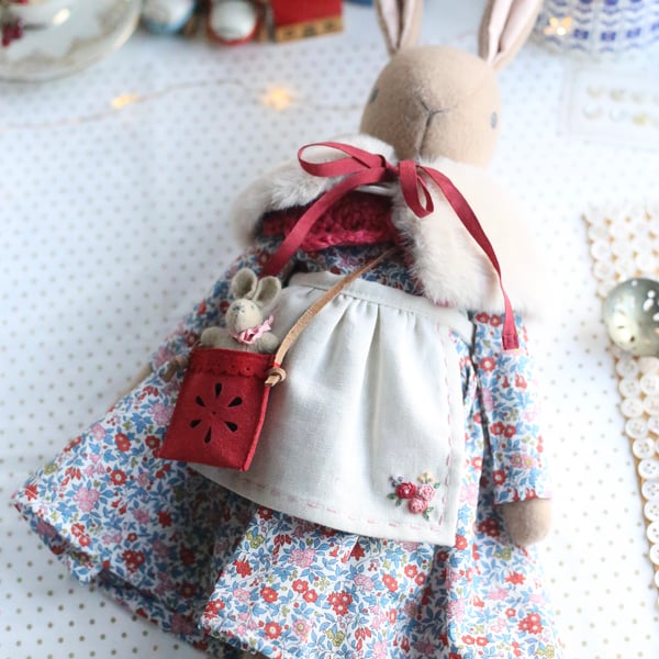 Heirloom Liberty Bunny - Camomile