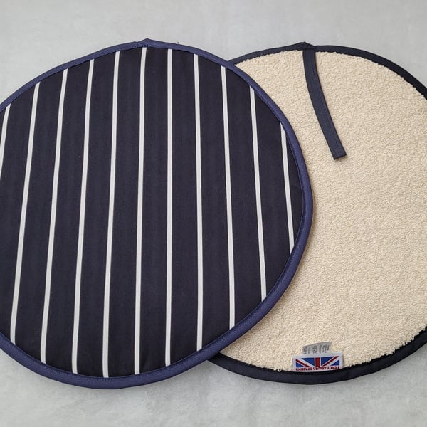 Aga pads hob covers. Navy butchers stripe. Made in England