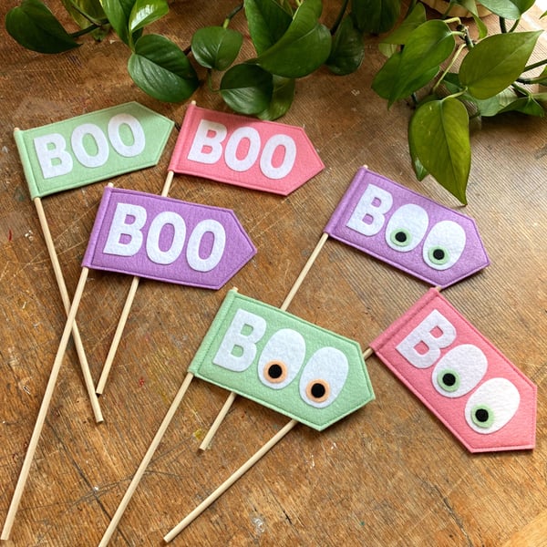 Pastel Halloween Felt Flag - Boho Baby Halloween Photo Prop - BOO Banner Nursery