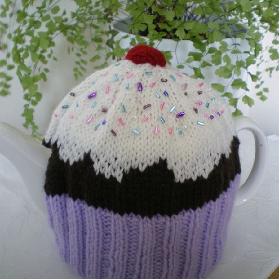 Cupcake Knitted Tea Cosy Cozy
