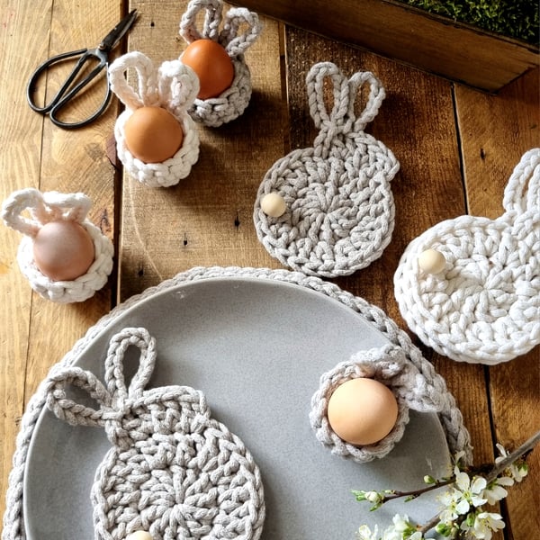 Crochet easter decorations eggs holders