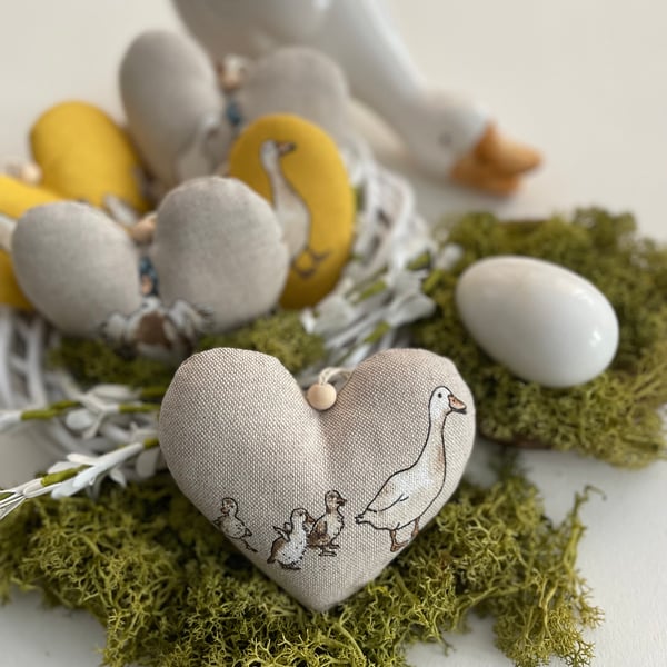 Set of 2 Linen Hanging Hearts Ducks Goose Easter Cottage Decoration Spring Decor