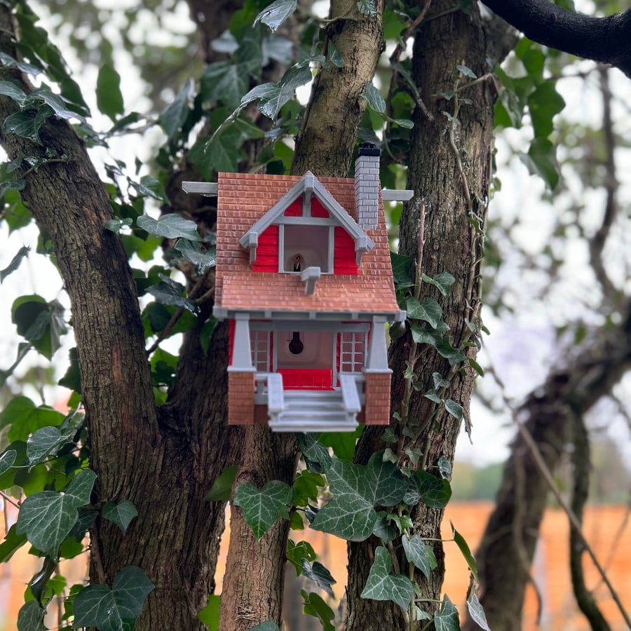 Hand Painted American-Style Bird House – Red & Grey  Decorative Garden Birdhouse