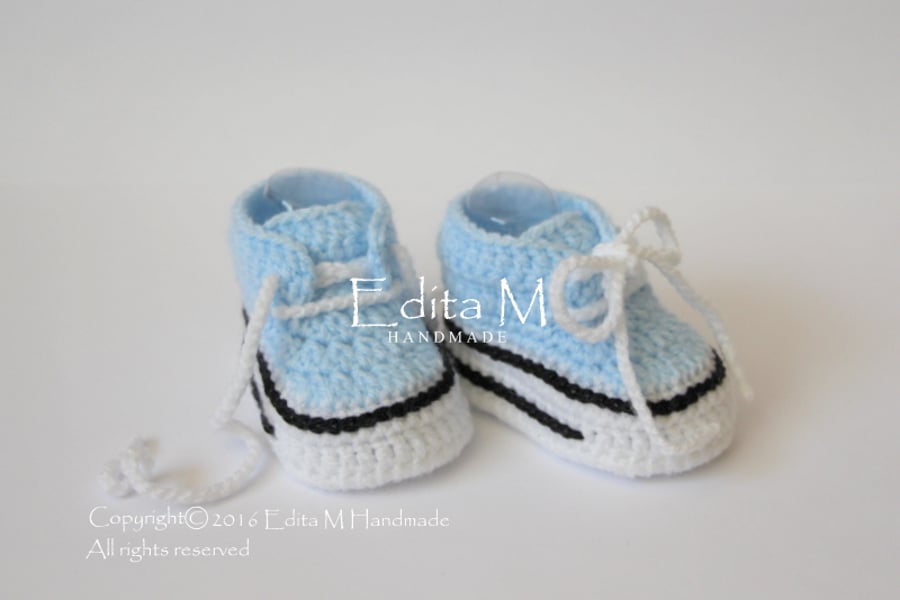 Crochet baby booties, shoes, boots, sneakers, newborn