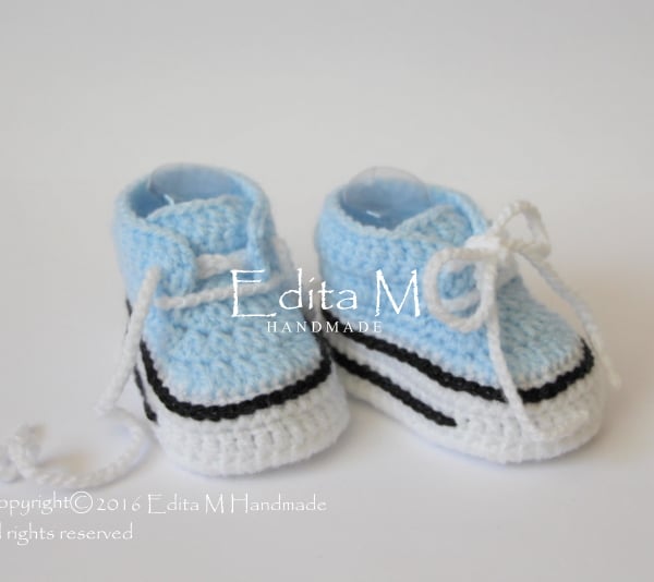 Crochet baby booties, shoes, boots, sneakers, newborn