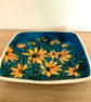 RUDBECKIA STONEWARE CERAMIC DISH - Image 2