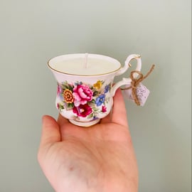 Mini Sweet Vanilla Teacup Candle