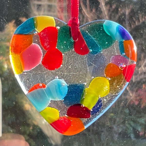 Fused glass heart suncatcher 