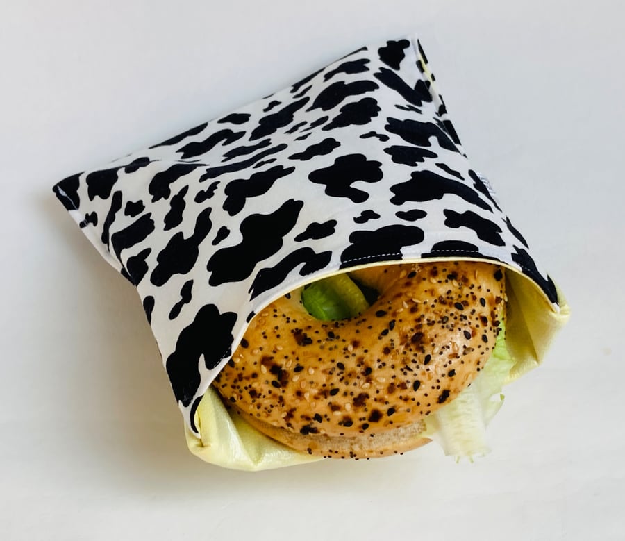 Large sandwich bag. Reusable and eco-friendly. Black and white cow design