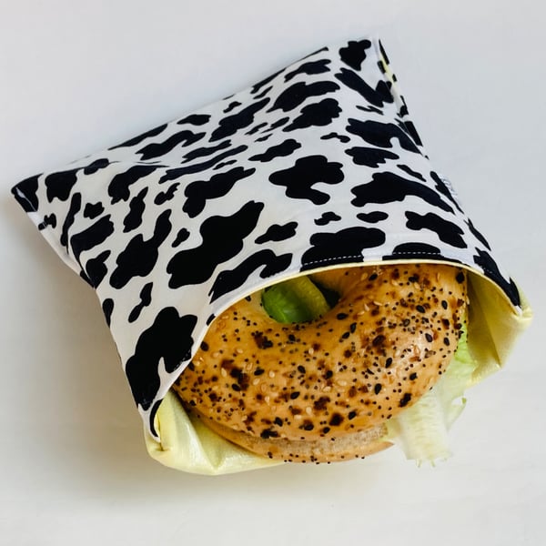 Large sandwich bag. Reusable and eco-friendly. Black and white cow design