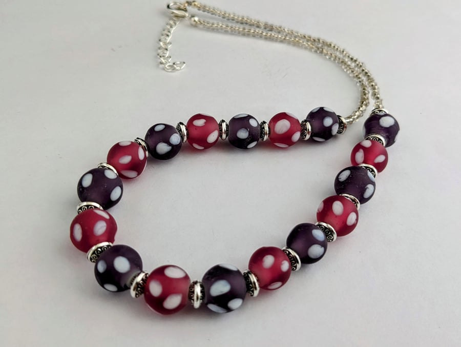 Pink and purple polka dot glass bead necklace - 1002690
