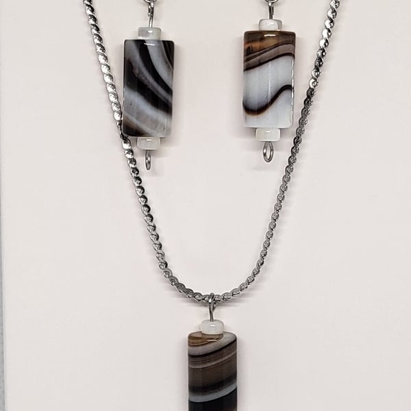 Striped Agate Necklace and Stud Earrings Stainless Steel Jewellery Set