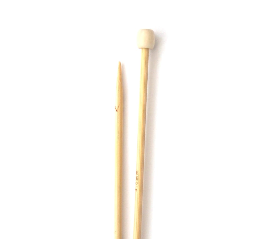 4mm Bamboo Wood Knitting needles , 35 cm long 