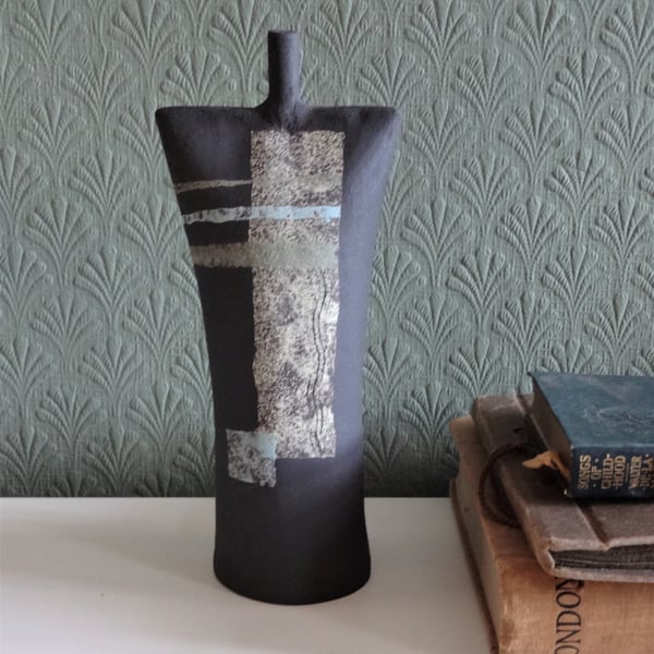 Raphael. Contemporary sculptural abstract ceramic art