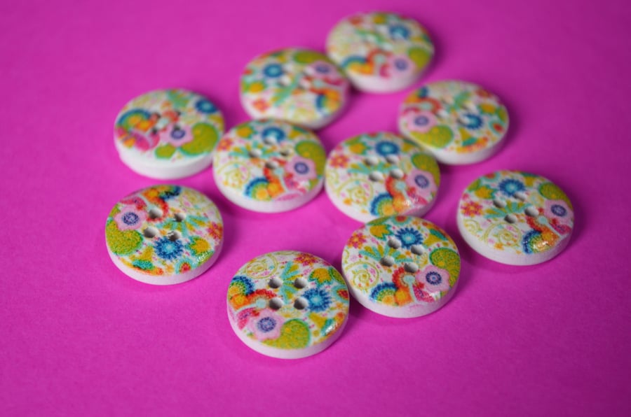 15mm Wooden Retro Floral Buttons Pink Yellow Green Blue 10pk Flowers (SF38)