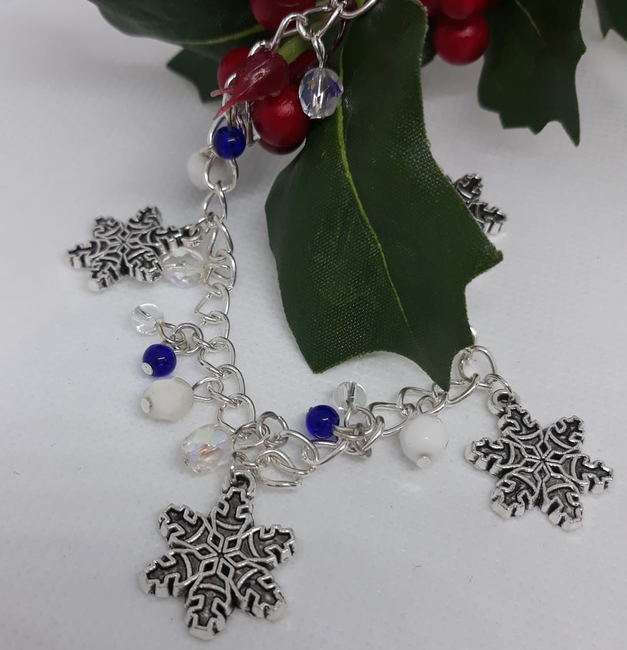 CHB06  Festive snowflake beaded charm bracelet