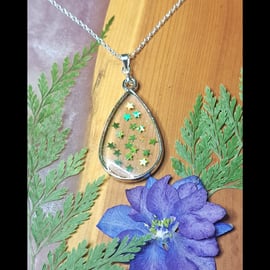 All Stars Resin Pendant Necklace - Green