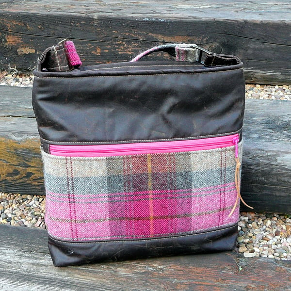 Wax canvas crossbody bag brown water repellent pink tweed shoulder bag