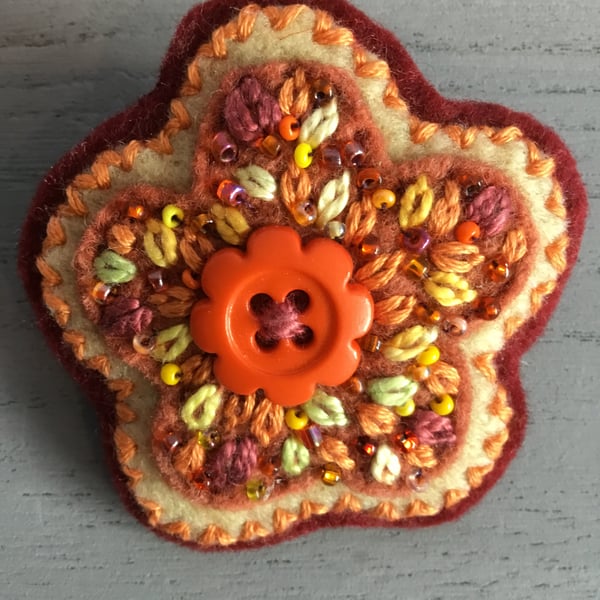 Hand Embroidered Cheerful Flower Brooch 