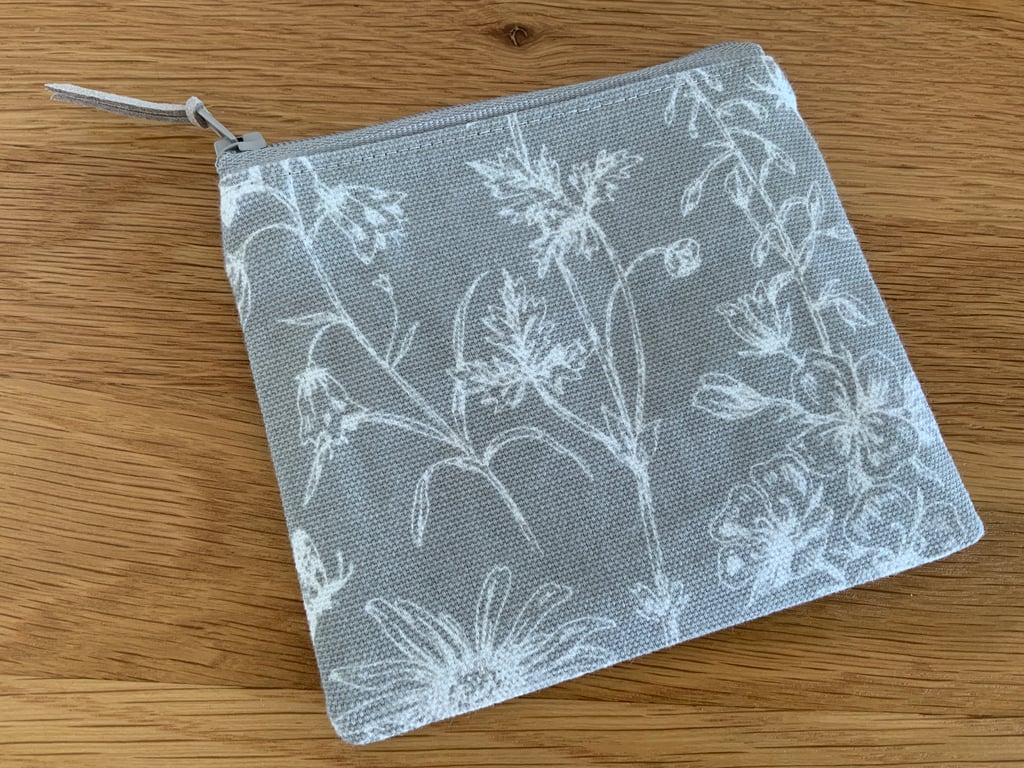 Fabric Coin Purse, Money Pouch, Zipped Purse, Purse, Card Holder, Floral
