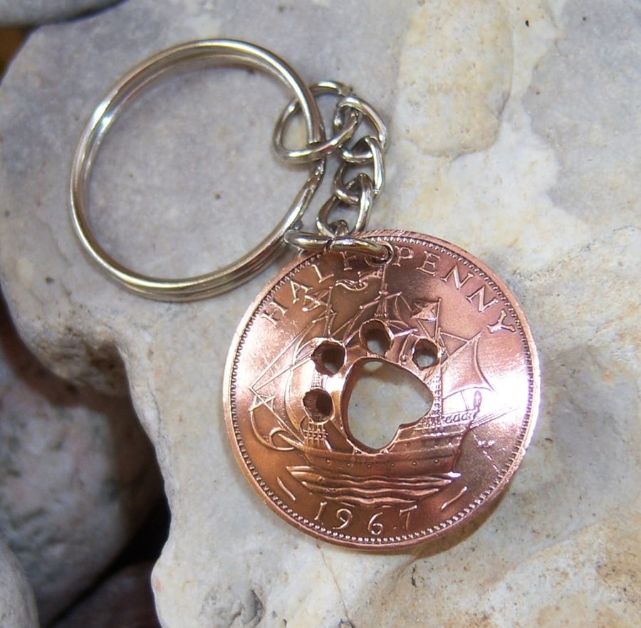 Paw in bronze halfpenny coin keyring