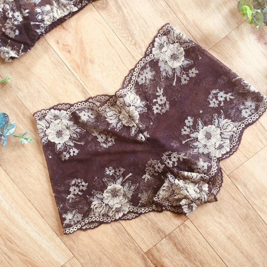 Cocoa and gold classic style  lace shortie