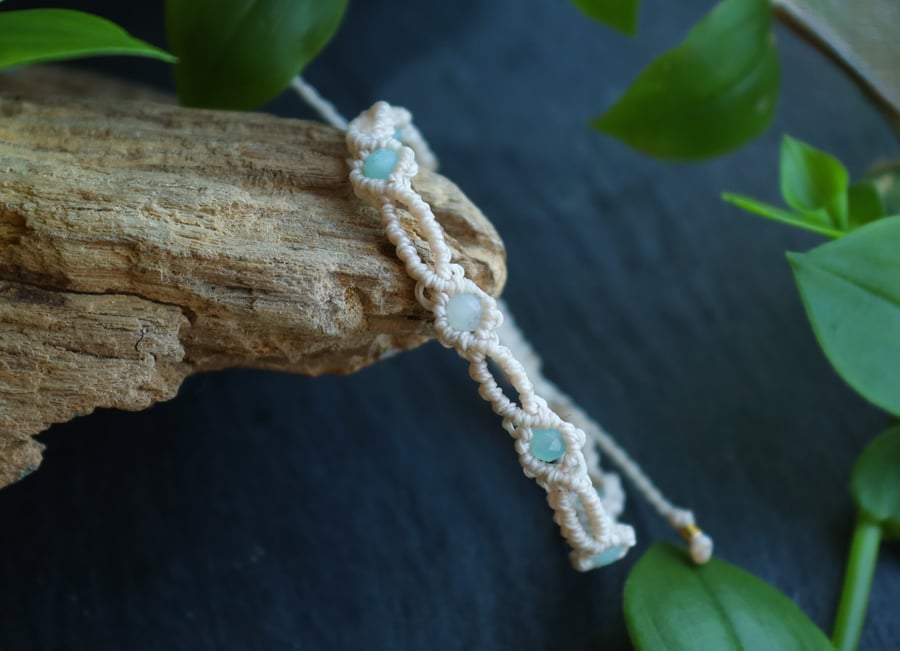 Bracelet with  Amazonite in cream colour , boho macrame bracelet