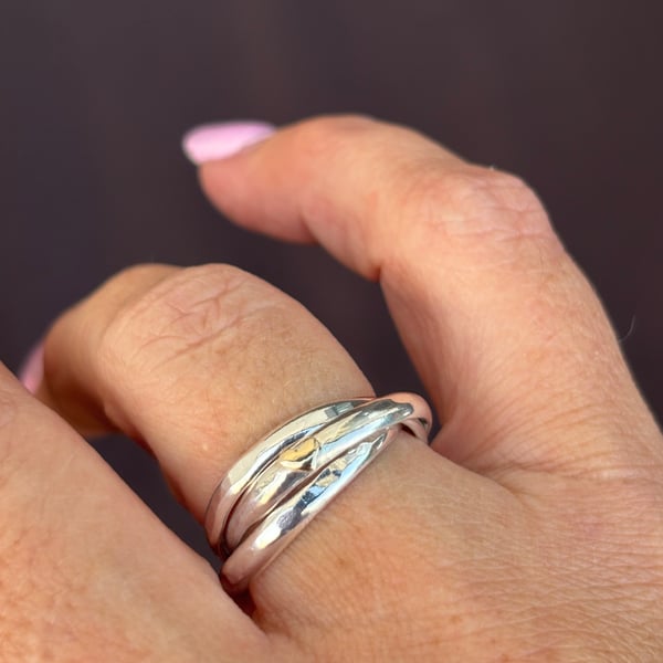 Silver Russian Wedding Ring, hammered Russian wedding ring, interlocking rings, 