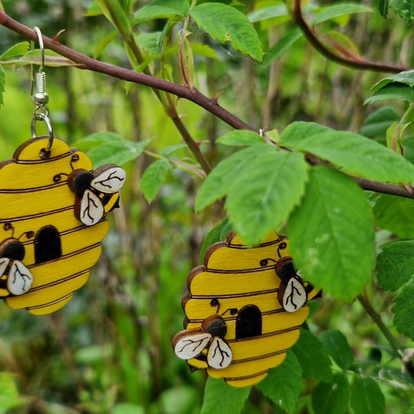 Wooden Lightweight Bee Earrings 