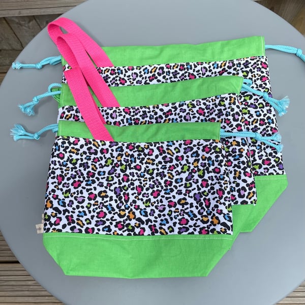 Drawstring project bag for knitting, crochet or embroidery - 80's Animal