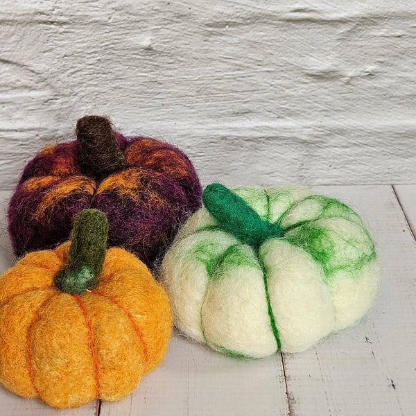 Autumn Décor Pumpkins - Set of 3, multi-coloured Handmade Needle felted