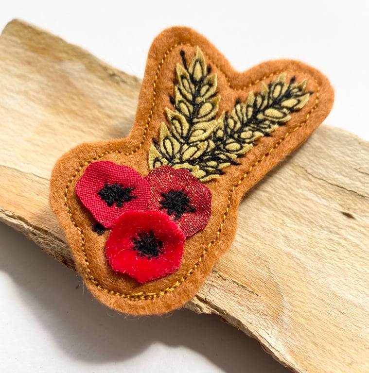 Harvest autumn poppy and wheat brooch pin or badge.