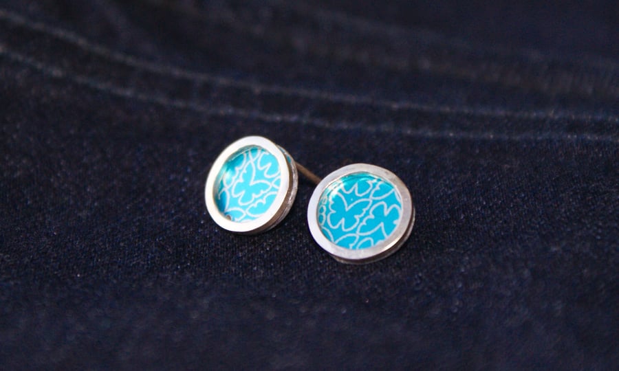 Turquoise butterfly pattern studs - silver circle