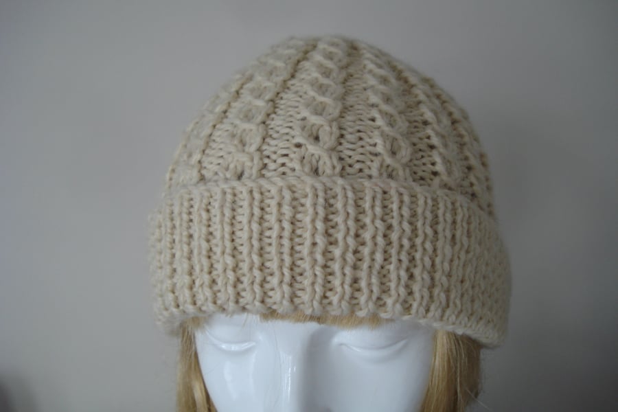 Cream Beige Super Soft Hat Hand Knitted Acrylic And Alpaca Yarn (J92) 