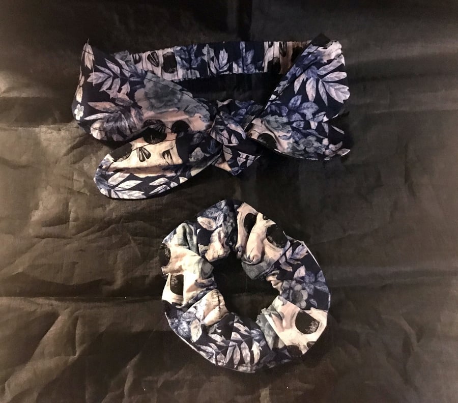 Gothic skulls blue Headband, Blue Skulls Print cotton scrunchie handmade
