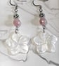 Hawaii inspired shell hibiscus pink stone earrings  - Image 2